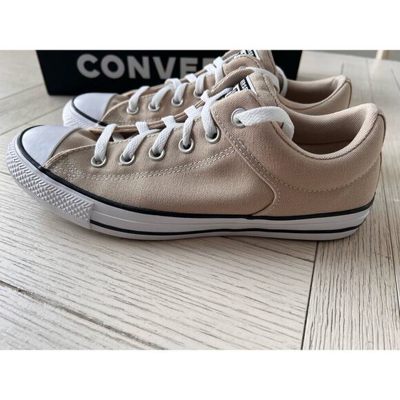 NWB Converse. Women’s sz 10; men’s sz 8.Chuck Taylor all star low, nutty granola - Picture 3 of 7